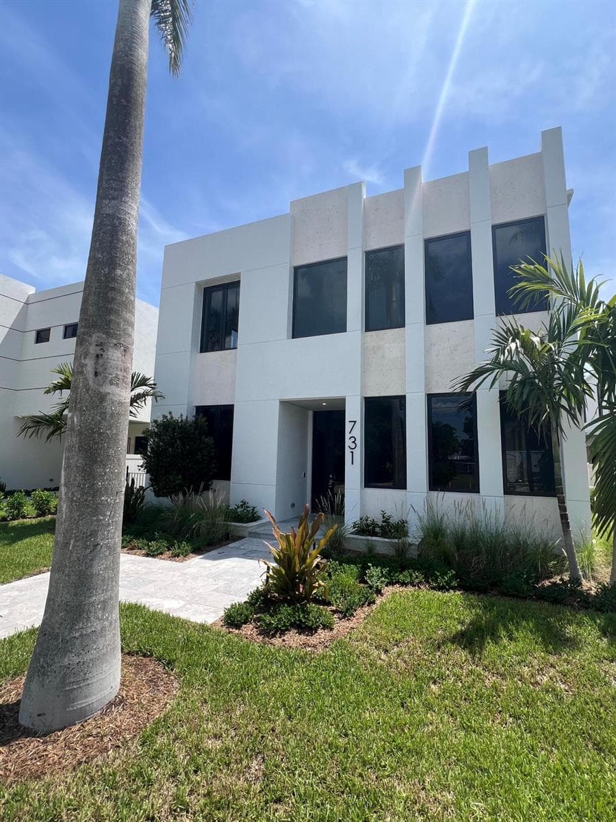 731 SE 4TH Avenue, Delray Beach, FL 33483