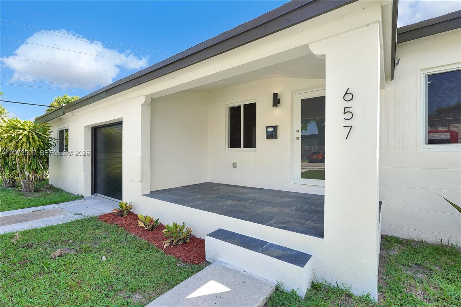 657 Ahmad St, Opa-Locka, FL 33054 — zdjęcie 3