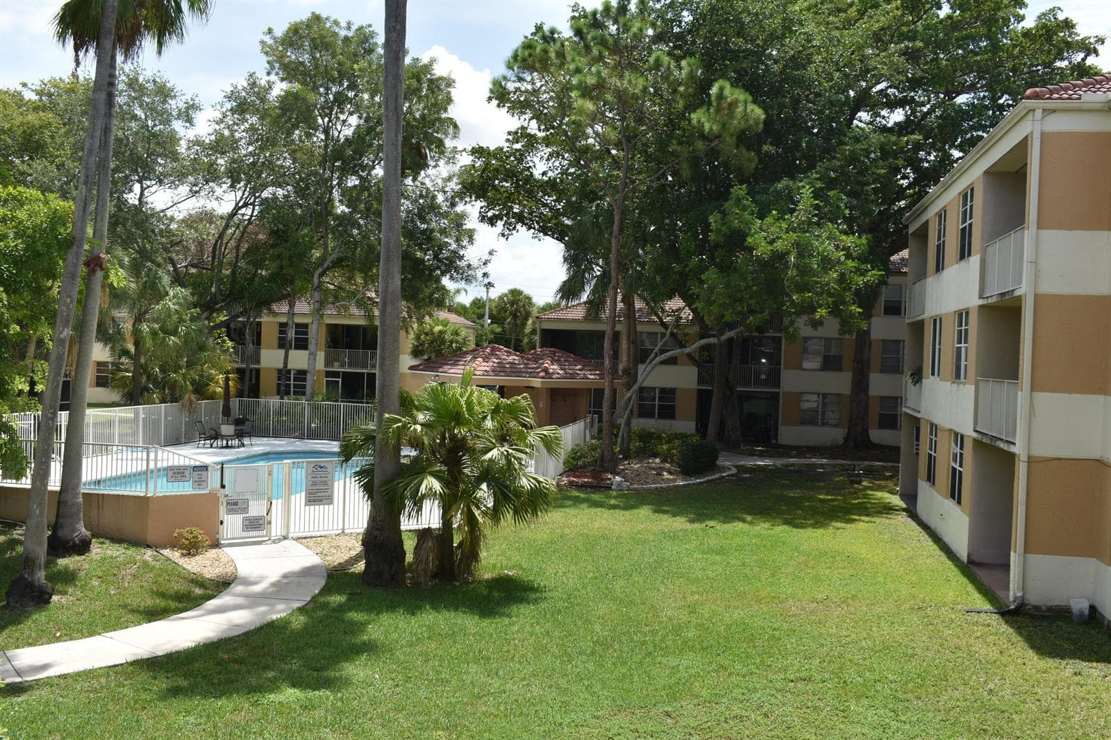 8298 NW 24TH Street, Coral Springs, FL 33065 — zdjęcie 2