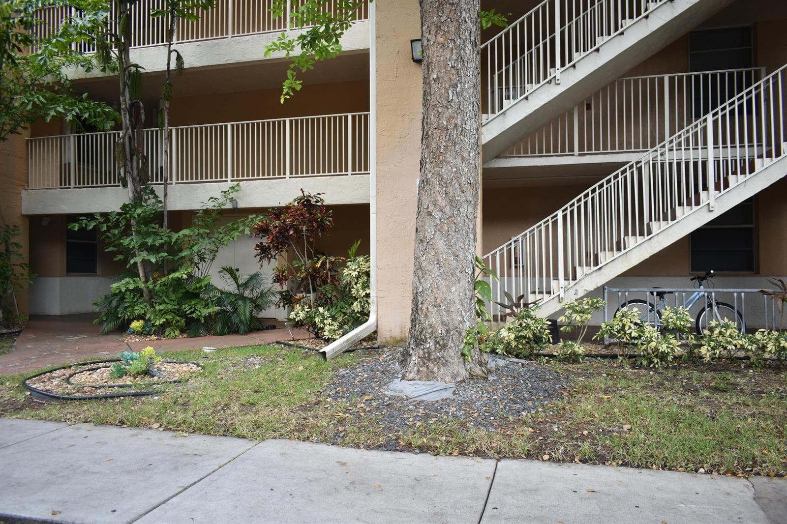 8298 NW 24TH Street, Coral Springs, FL 33065 — zdjęcie 4