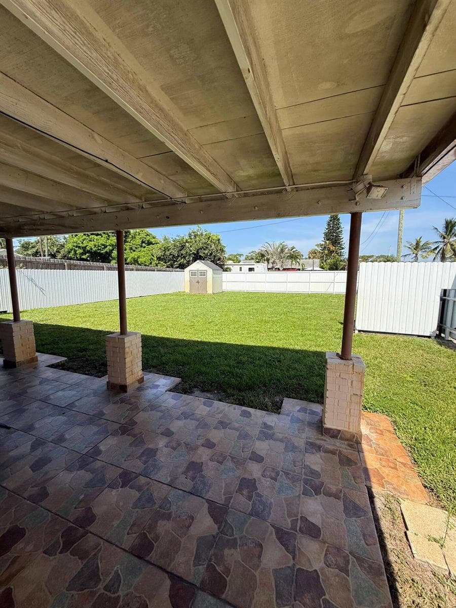 302 WALKER Avenue, FL 33463 — zdjęcie 5