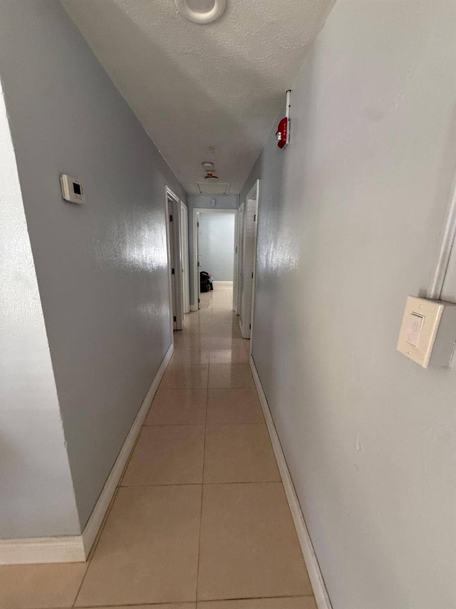 302 WALKER Avenue, FL 33463 — zdjęcie 4