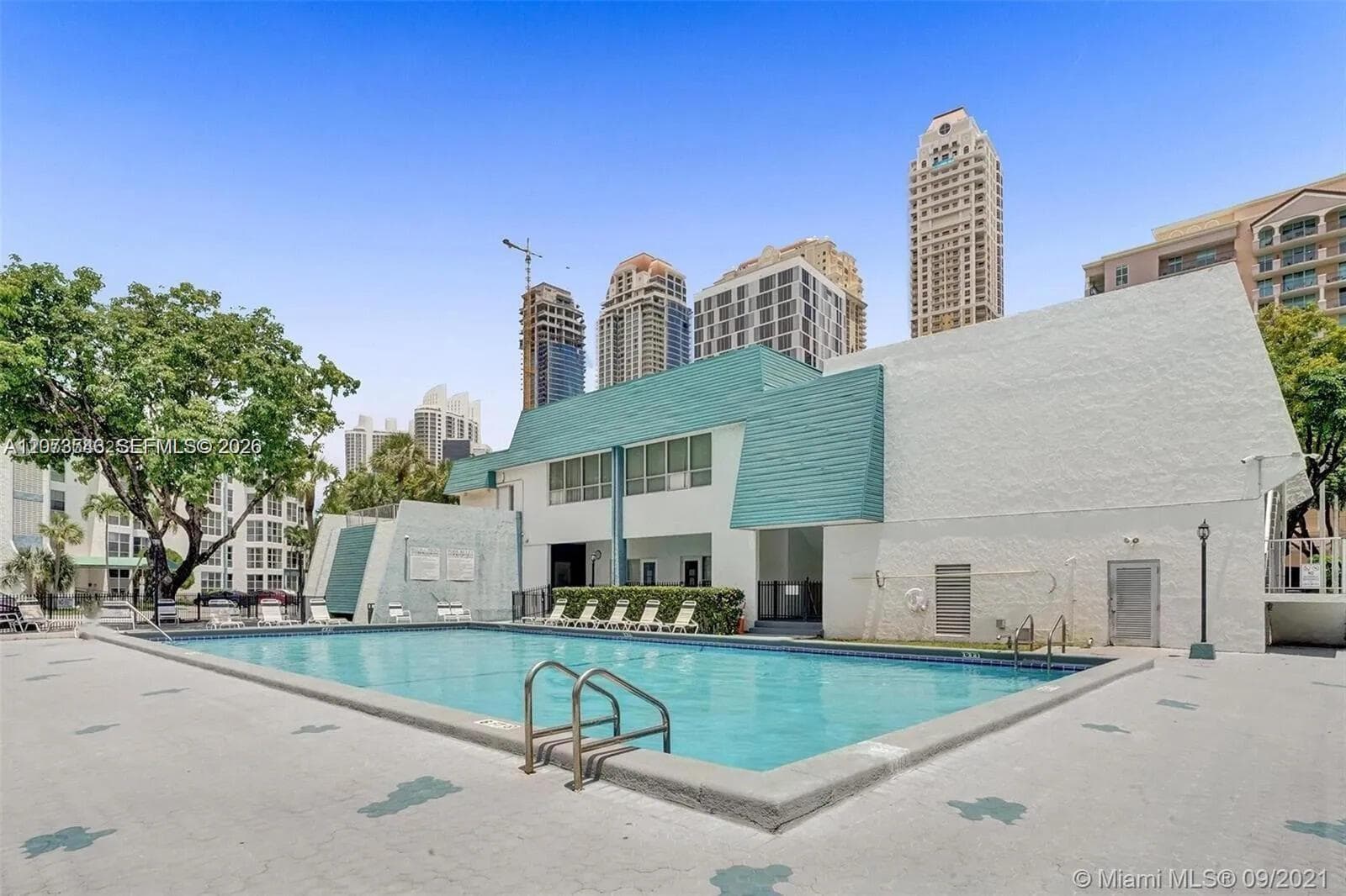 17560 Atlantic Blvd # 405, Sunny Isles Beach, FL 33160 — zdjęcie 4