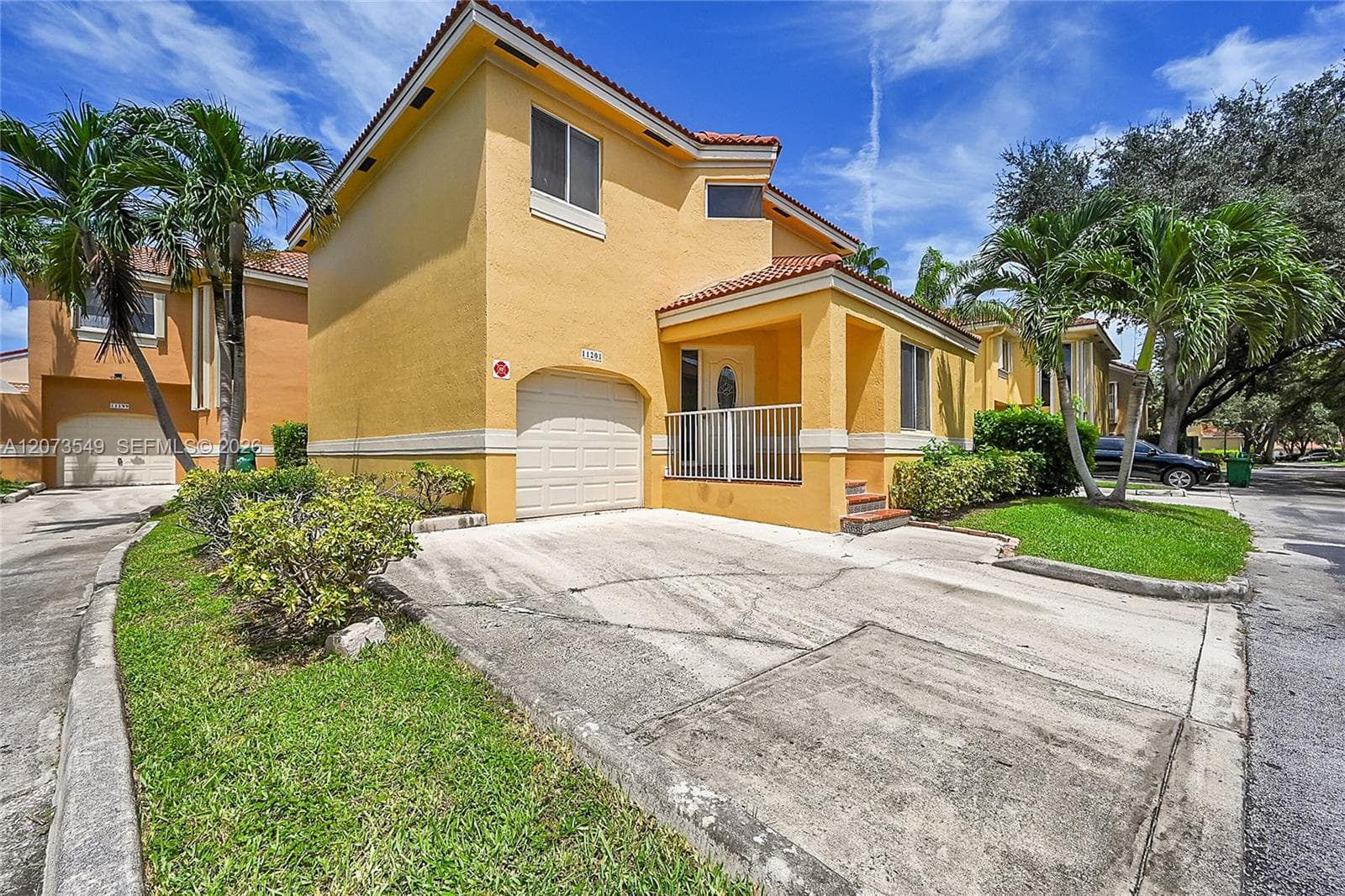 11201 Lakeview Dr # 48-M, Coral Springs, FL 33071