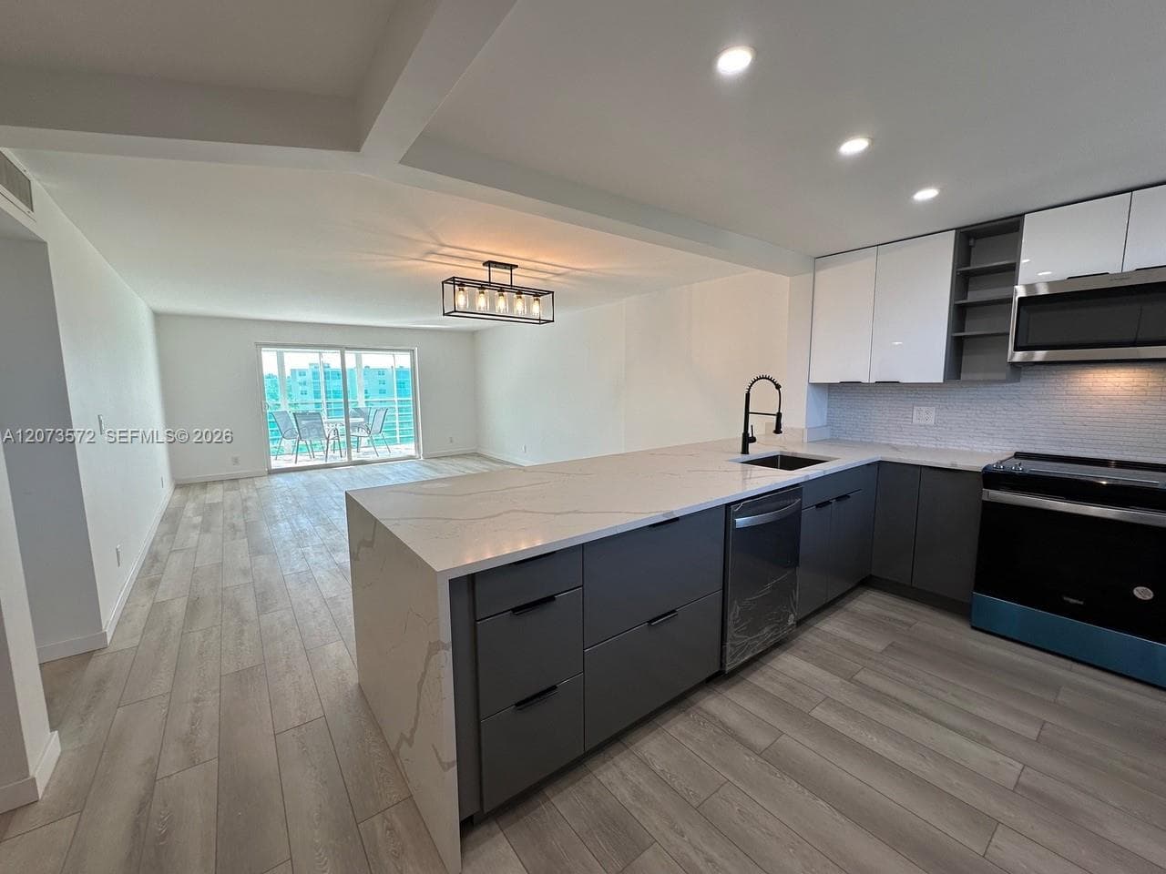 441 SE 3rd St # 501, Dania Beach, FL 33004 — zdjęcie 2