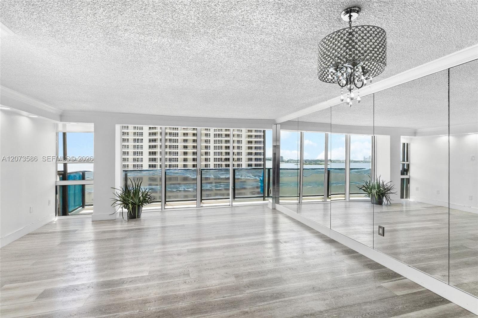600 NE 36th St # 1404, Miami, FL 33137 — zdjęcie 3