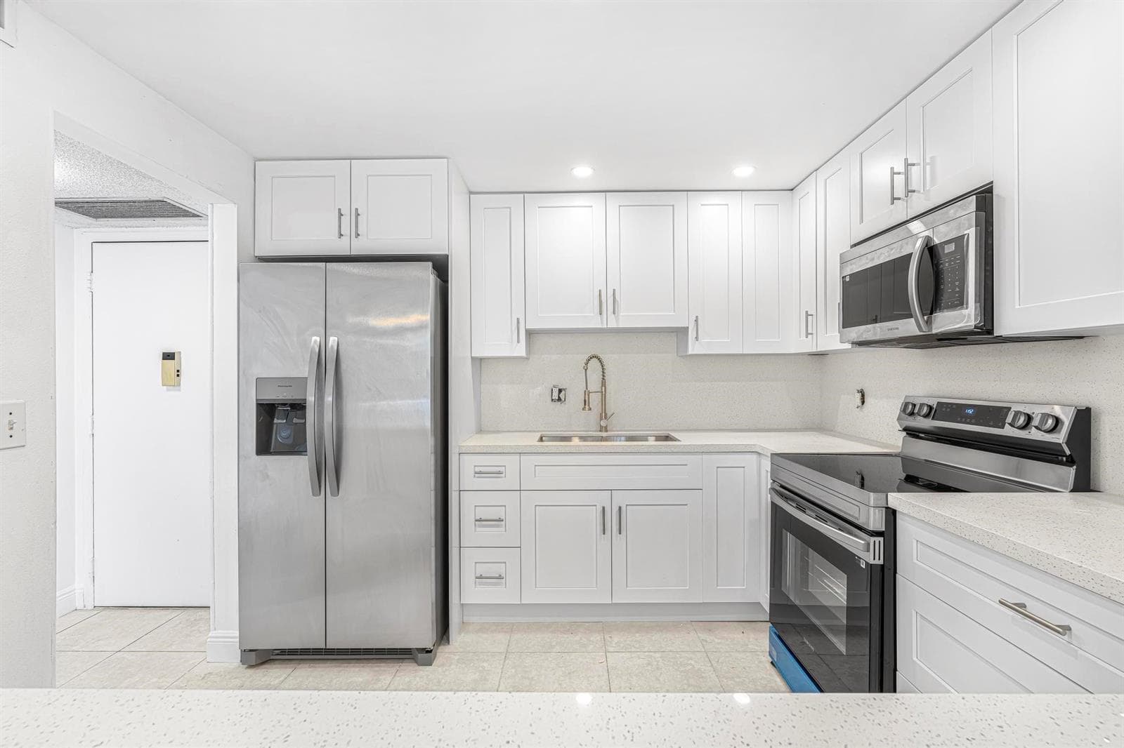 7081 ENVIRON Boulevard # 439, Lauderhill, FL 33319 — zdjęcie 2
