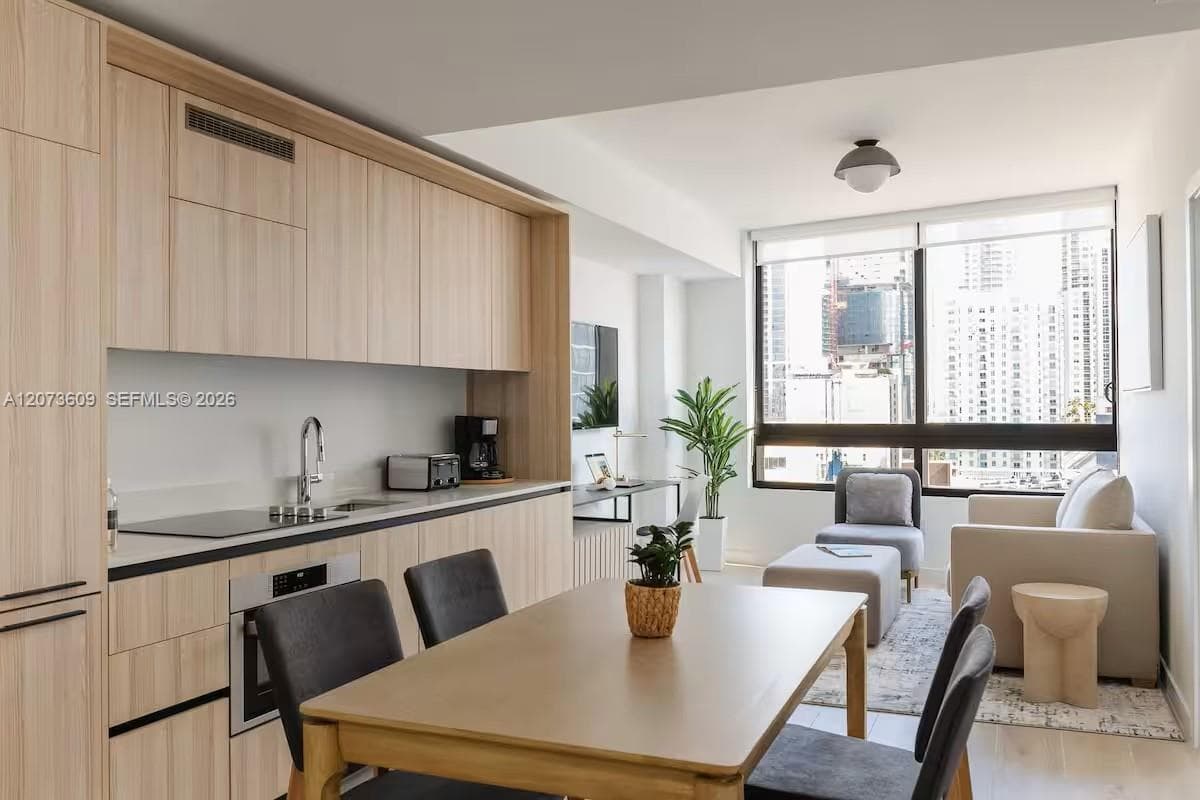 225 N Miami Ave # 1407, Miami, FL 33128 — zdjęcie 2