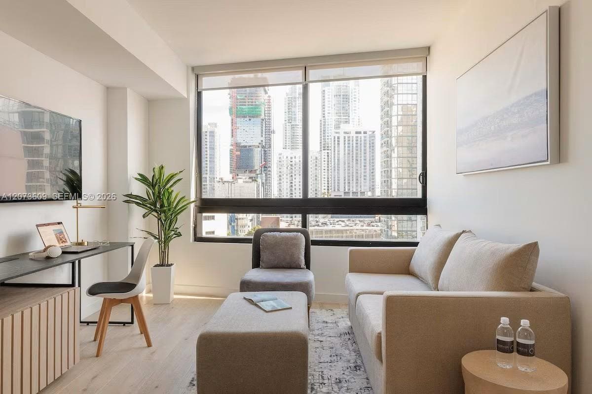 225 N Miami Ave # 1407, Miami, FL 33128 — zdjęcie 3
