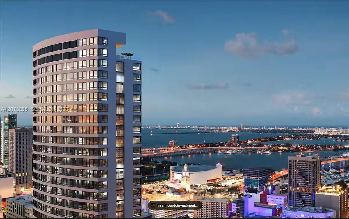 225 N Miami Ave # 1407, Miami, FL 33128