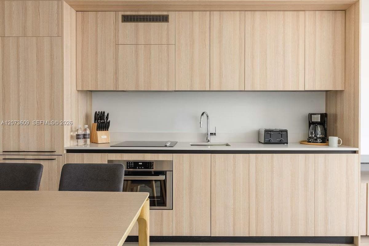 225 N Miami Ave # 1407, Miami, FL 33128 — zdjęcie 5