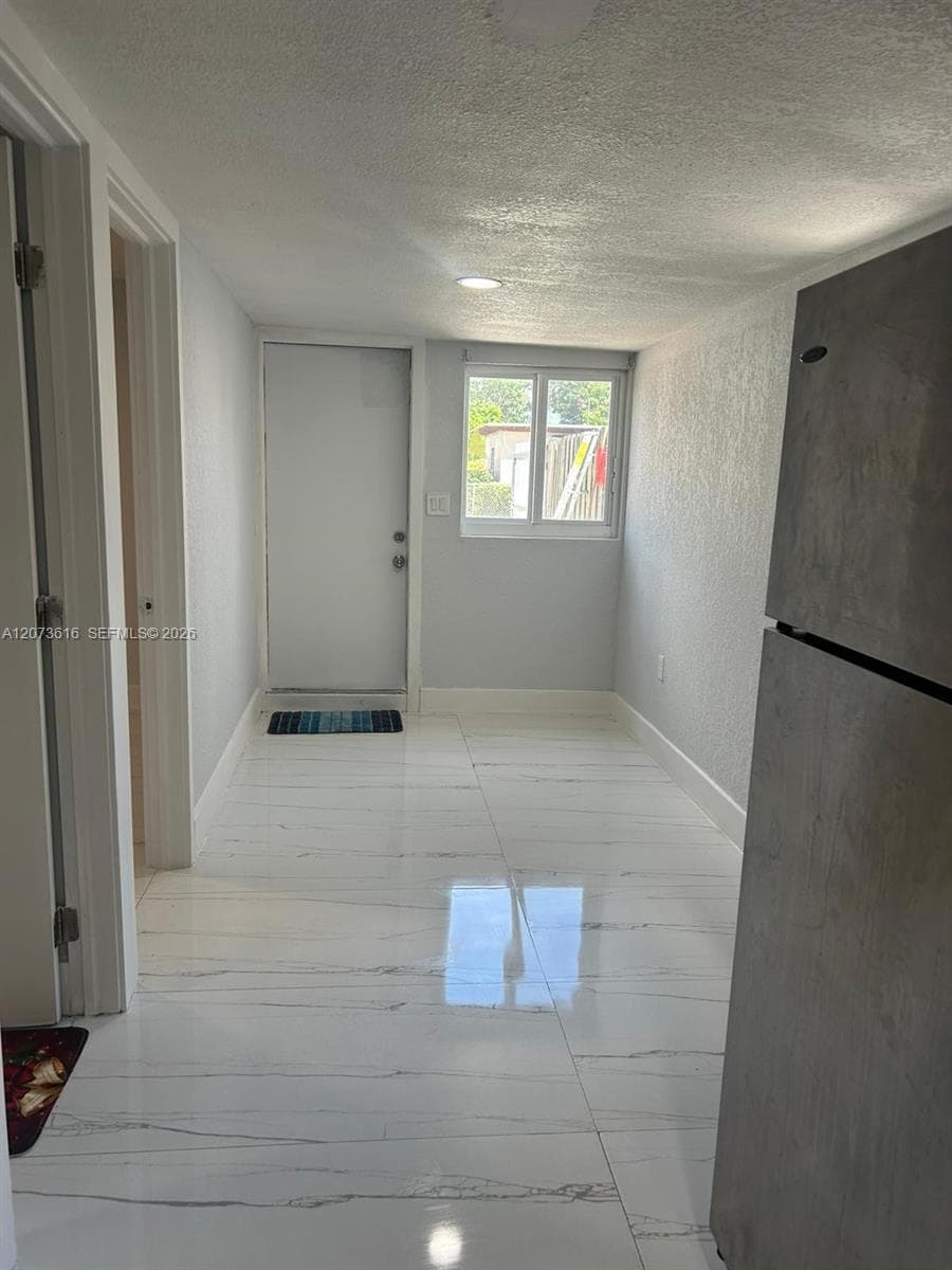2500 NW 91st St, Miami, FL 33147 — zdjęcie 5