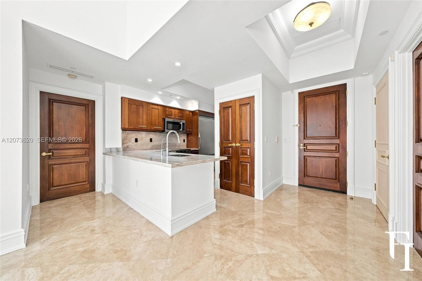 60 Edgewater Dr # East, Coral Gables, FL 33133 — zdjęcie 4