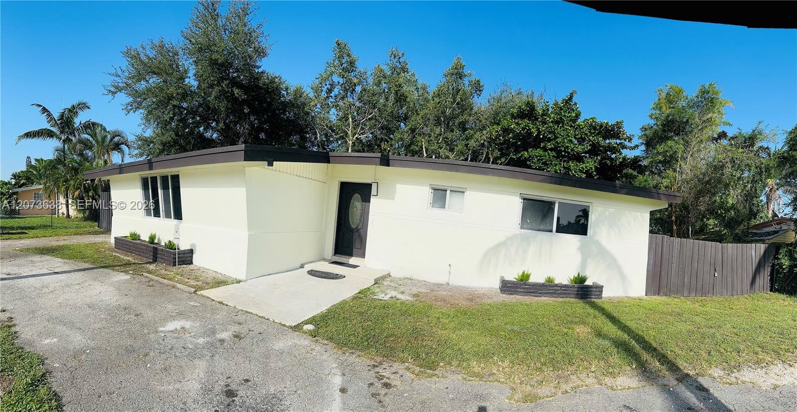 17521 NE 4th Ave, Miami, FL 33162 — zdjęcie 2