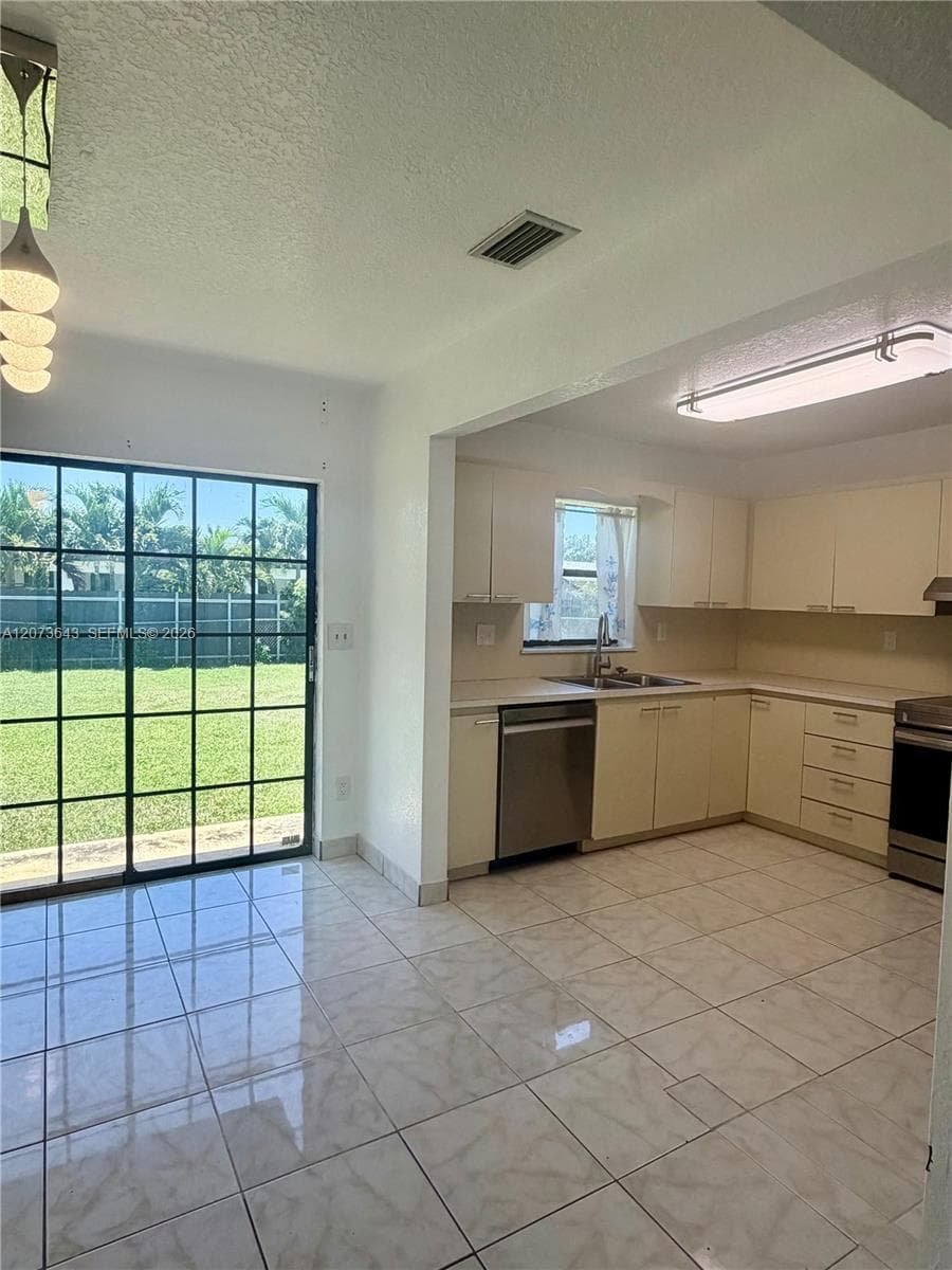 11030 SW 153rd St, Miami, FL 33157 — zdjęcie 2