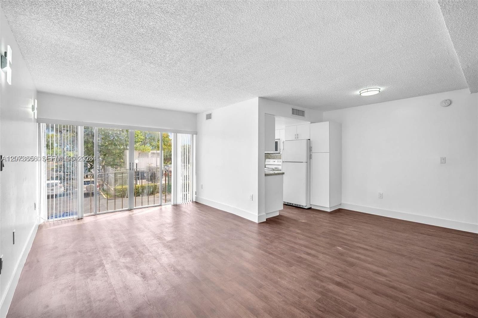 9301 SW 4th St # 229F, Miami, FL 33174