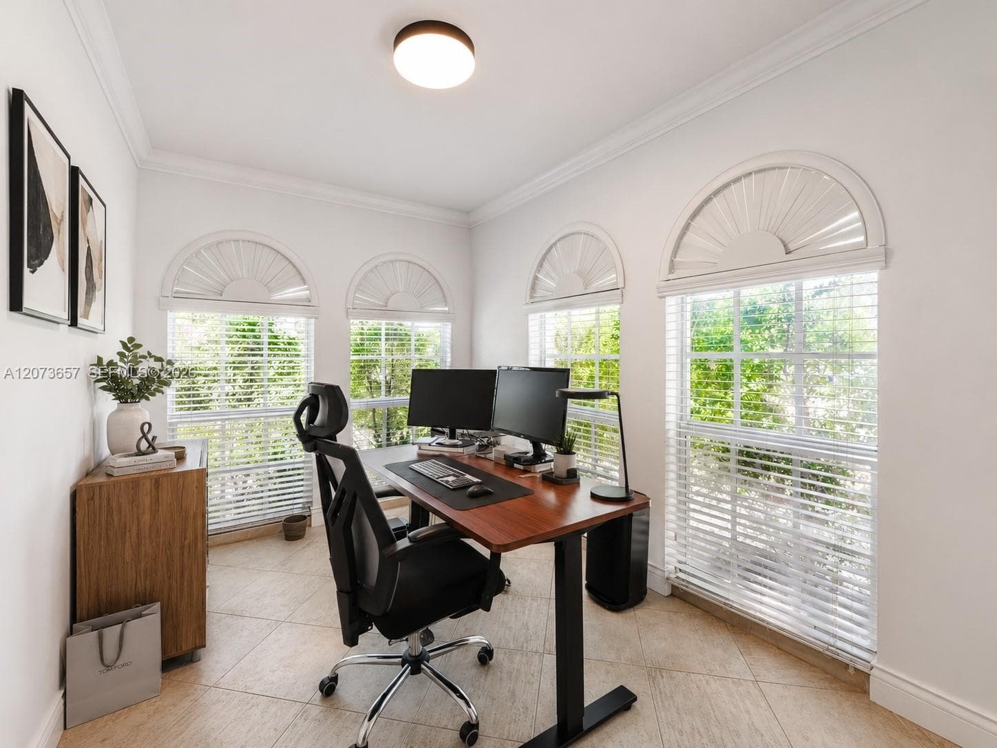 530 NW 31st Av, Miami, FL 33125 — zdjęcie 2