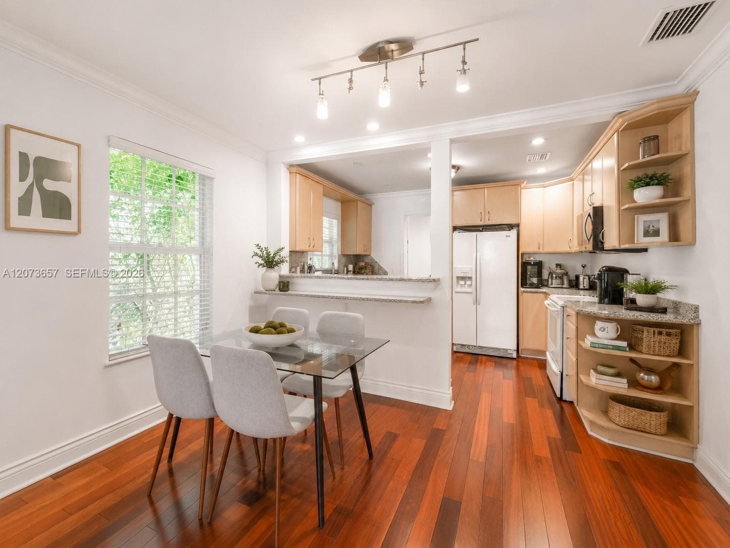 530 NW 31st Av, Miami, FL 33125 — zdjęcie 4