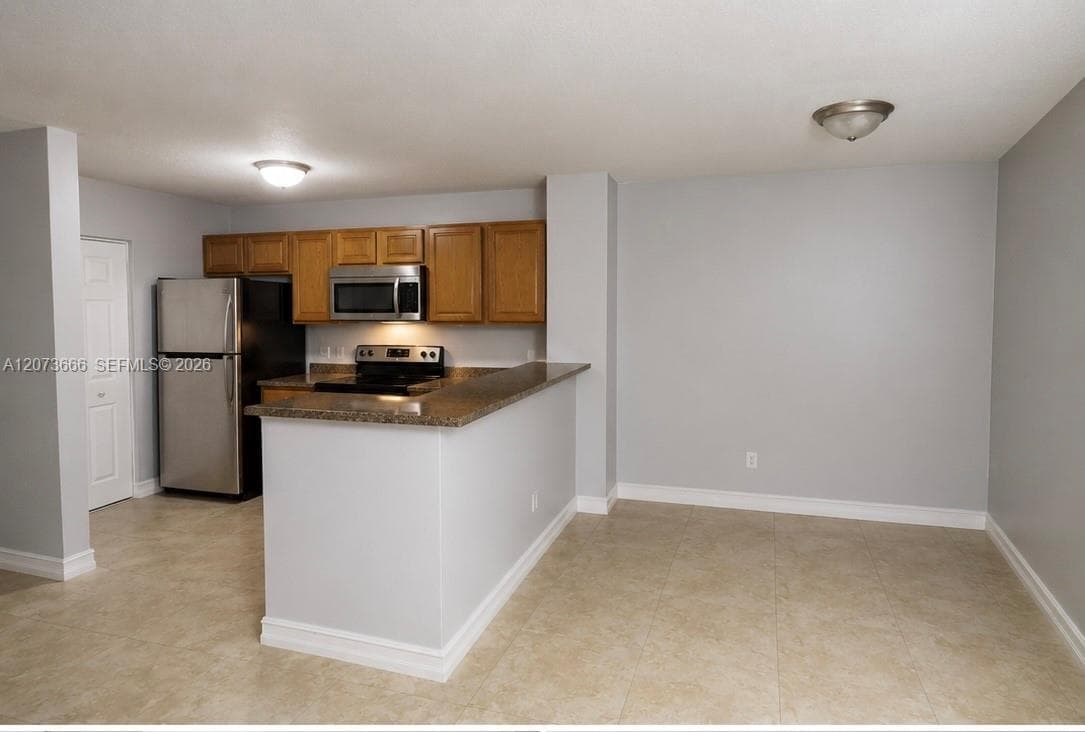 12166 Saint Andrews Pl # 202, Miramar, FL 33025 — zdjęcie 2