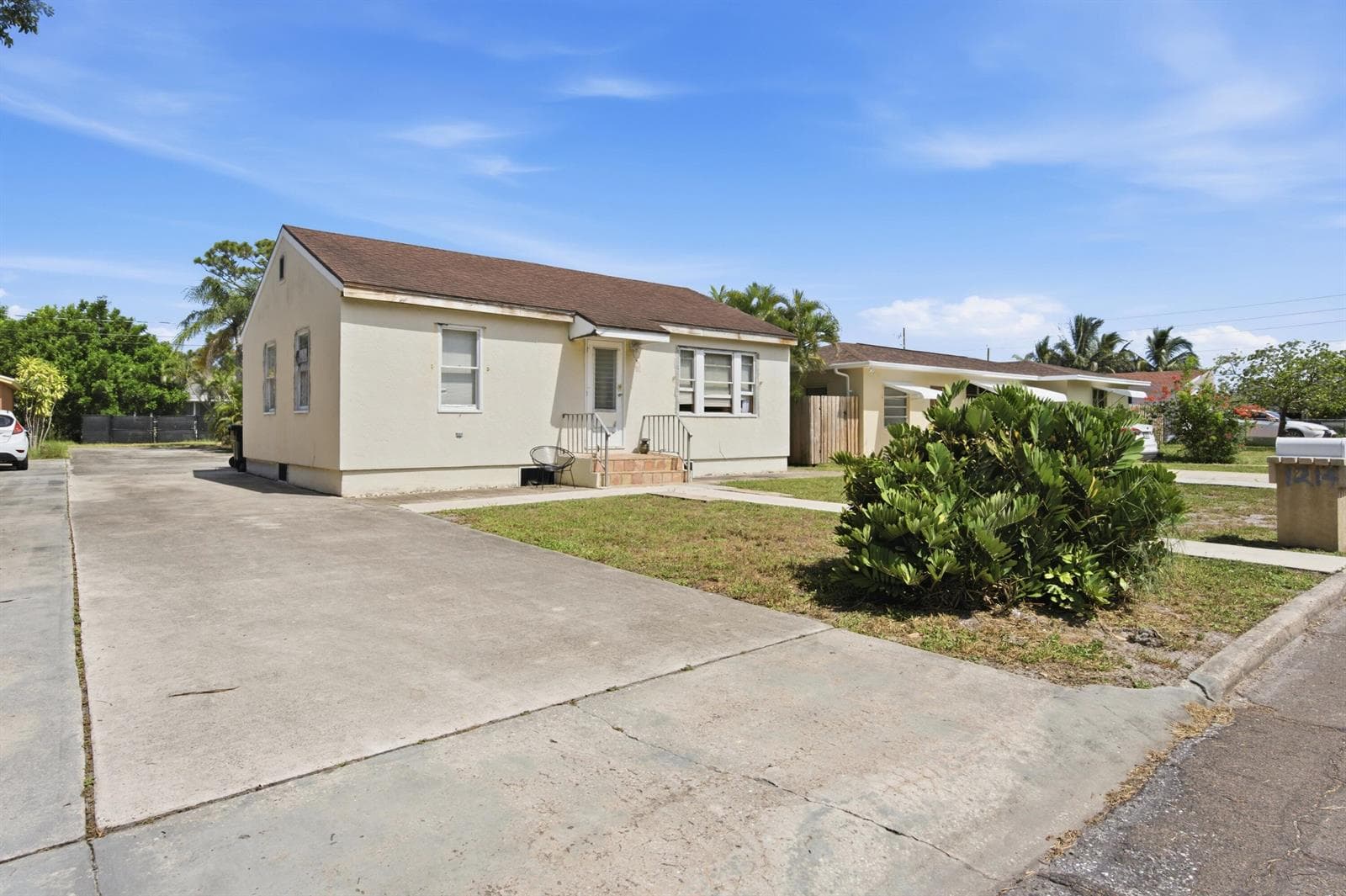 1214 N C Street, FL 33460 — zdjęcie 2