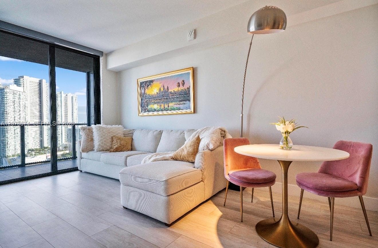 121 NE 34th St # 2506A, Miami, FL 33137 — zdjęcie 4