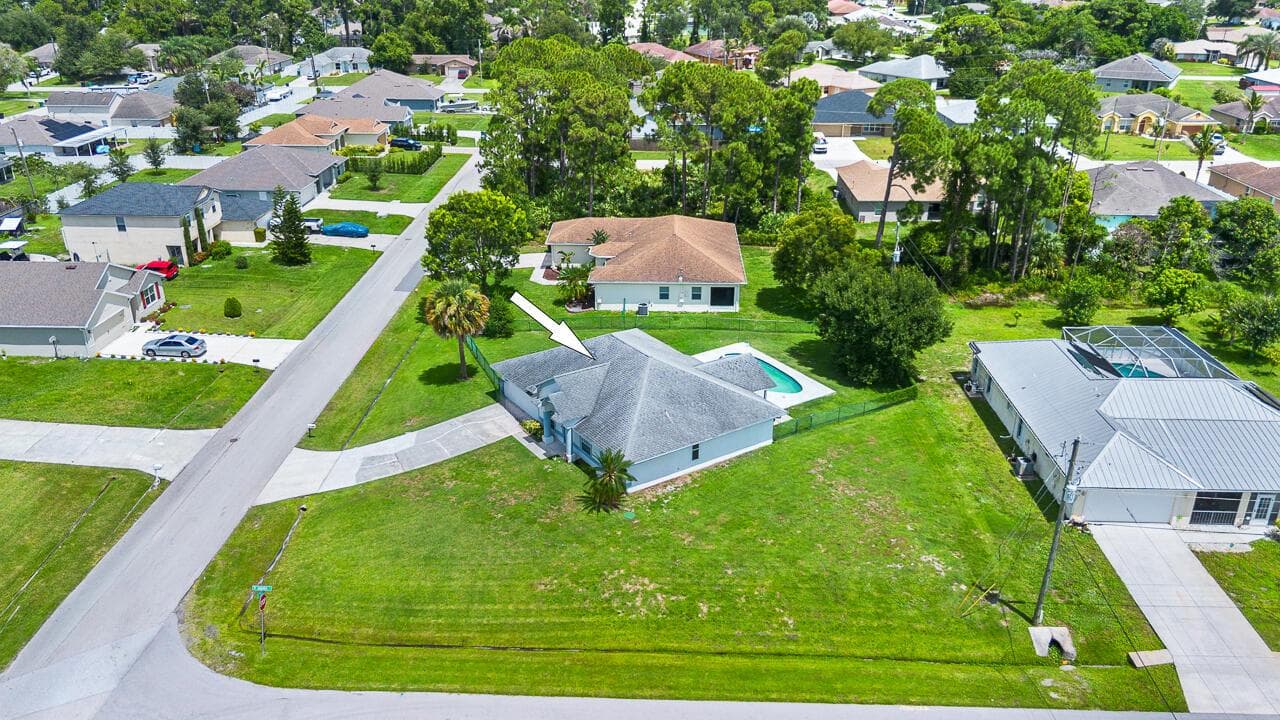 1526 SW Santander Avenue, Port St. Lucie, FL 34953 — zdjęcie 5