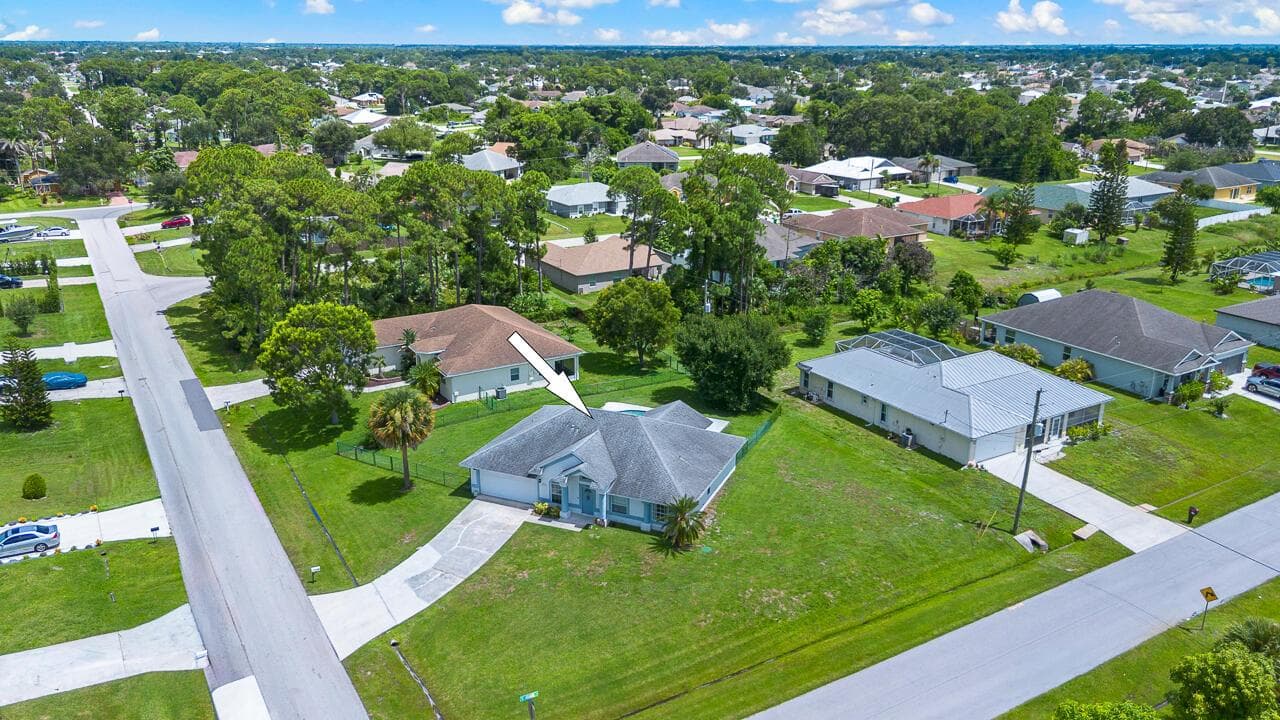 1526 SW Santander Avenue, Port St. Lucie, FL 34953 — zdjęcie 4