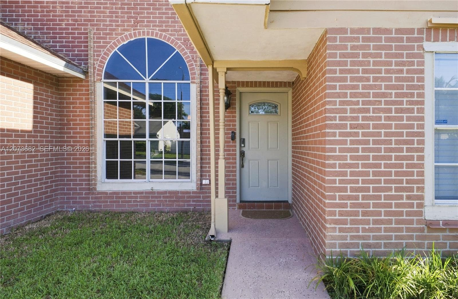 8635 SW 15th St, Pembroke Pines, FL 33025 — zdjęcie 2