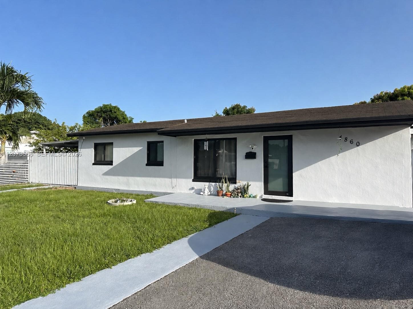4860 NW 190th St, Miami Gardens, FL 33055 — zdjęcie 2