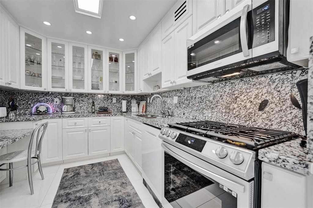 2030 S OCEAN Drive # 510, Hallandale Beach, FL 33009 — zdjęcie 5