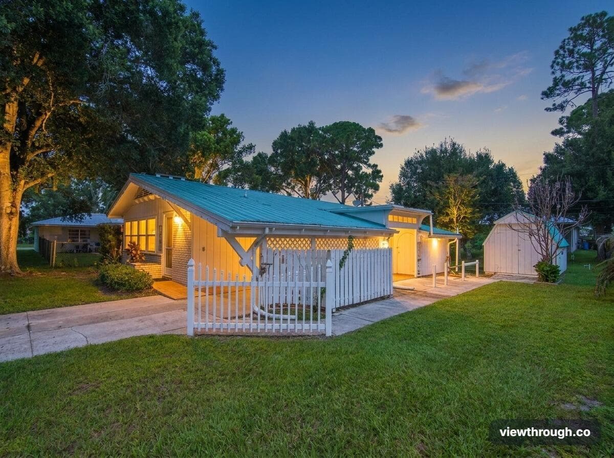 7204 PASO ROBLES Boulevard, Fort Pierce, FL 34951