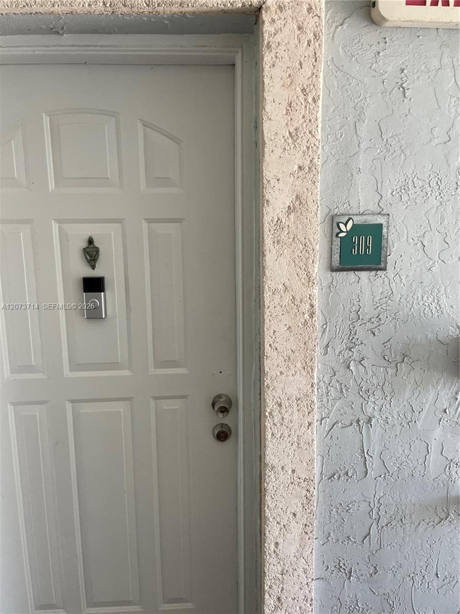 8500 SW 212th St # 309, Cutler Bay, FL 33189 — zdjęcie 2