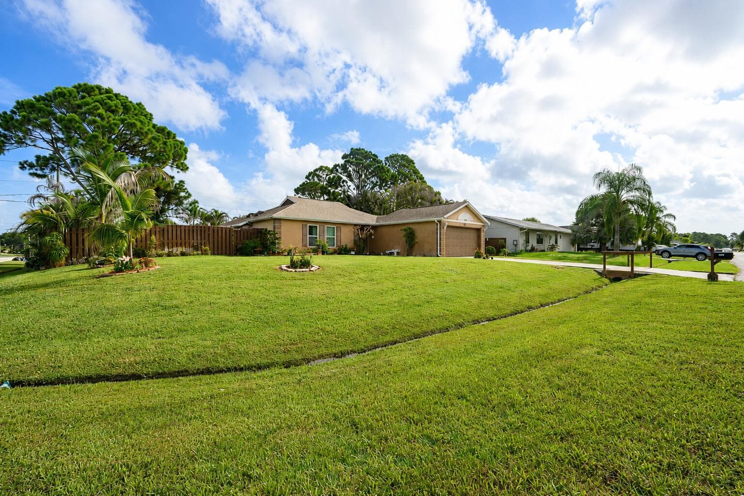 397 SW RAY Avenue, Port St. Lucie, FL 34983