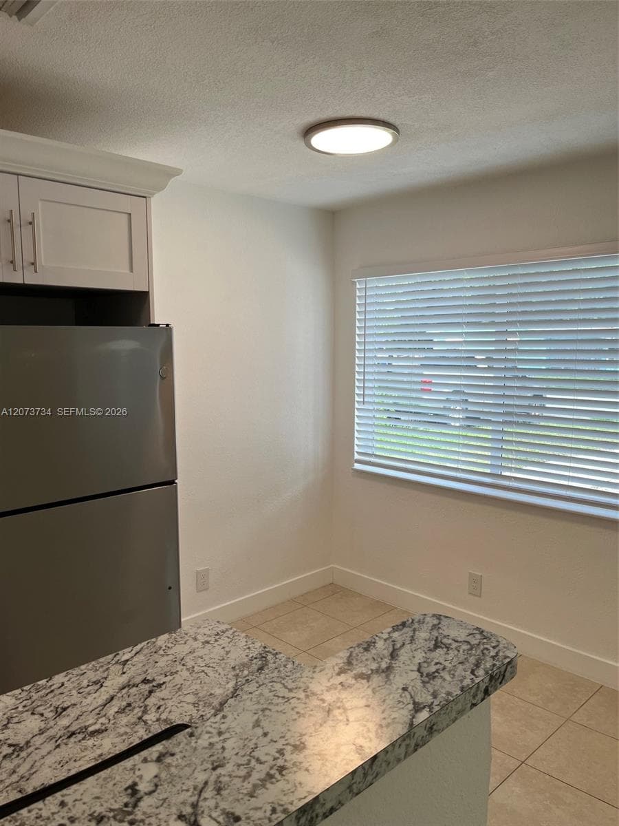 330 NE 7th St # 330, Pompano Beach, FL 33060 — zdjęcie 3