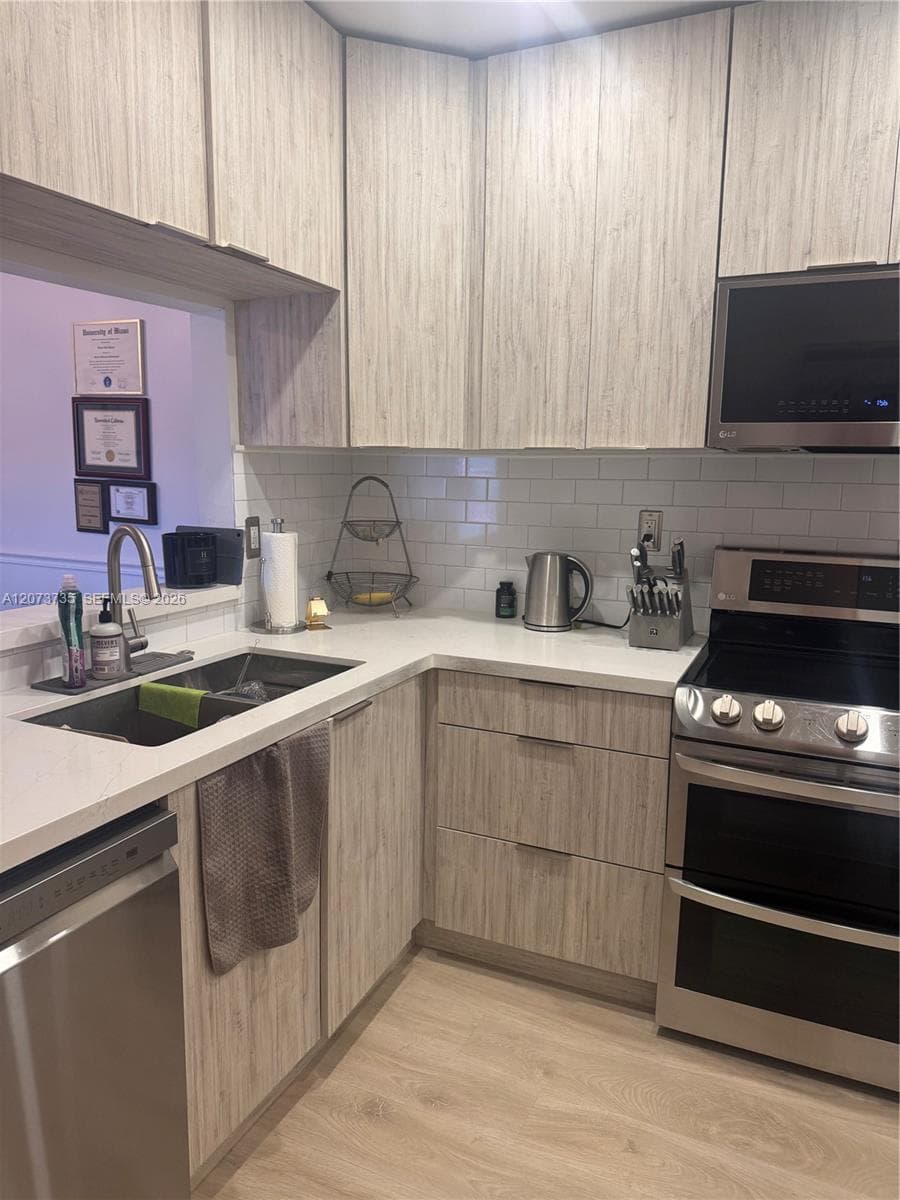 323 Navarre Ave # 301, Coral Gables, FL 33134 — zdjęcie 3