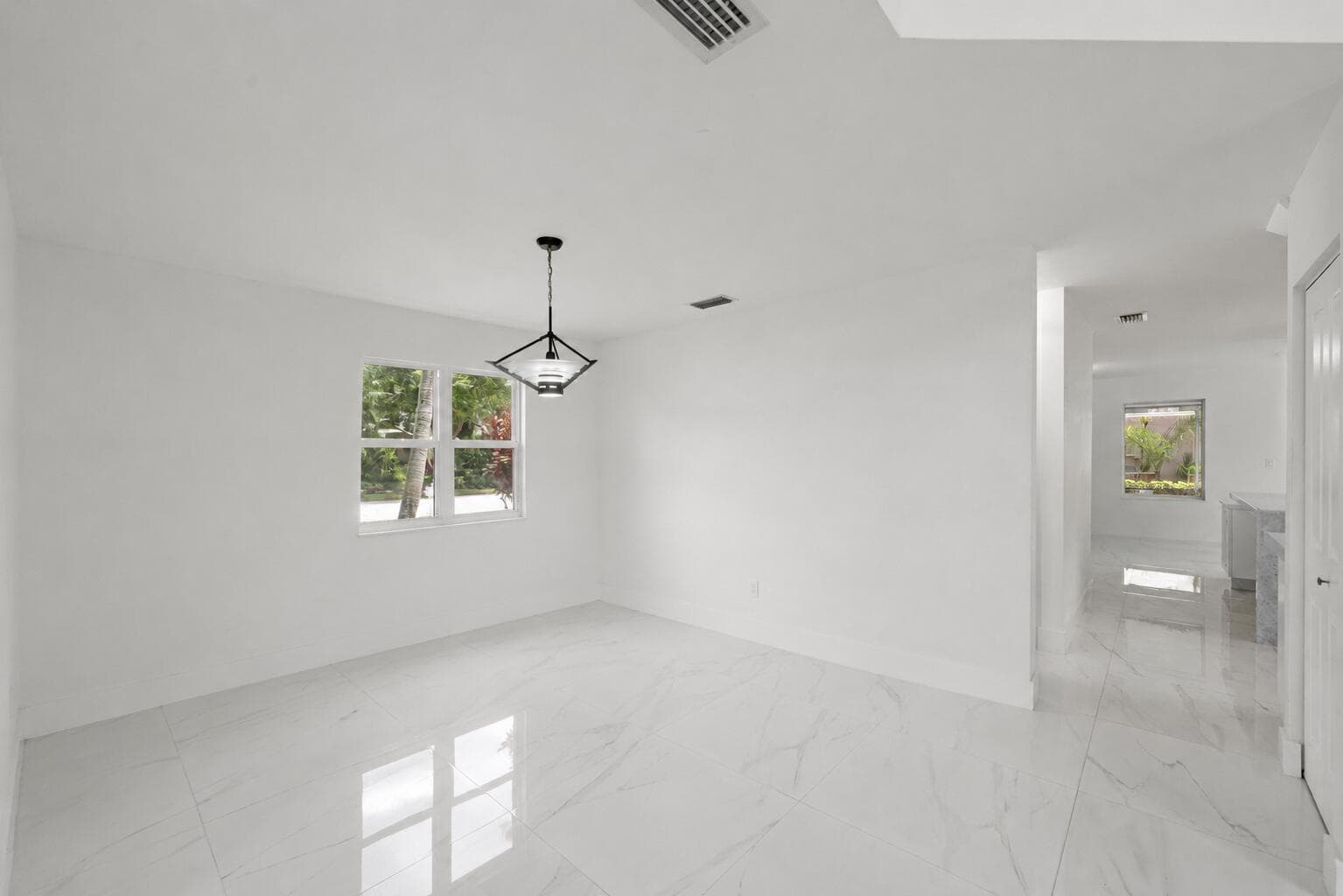 4734 NW 5TH Court, Deerfield Beach, FL 33442 — zdjęcie 4