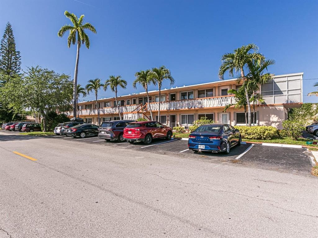 1000 SW 11th Avenue # 2E, Hallandale Beach, FL 33009 — zdjęcie 3