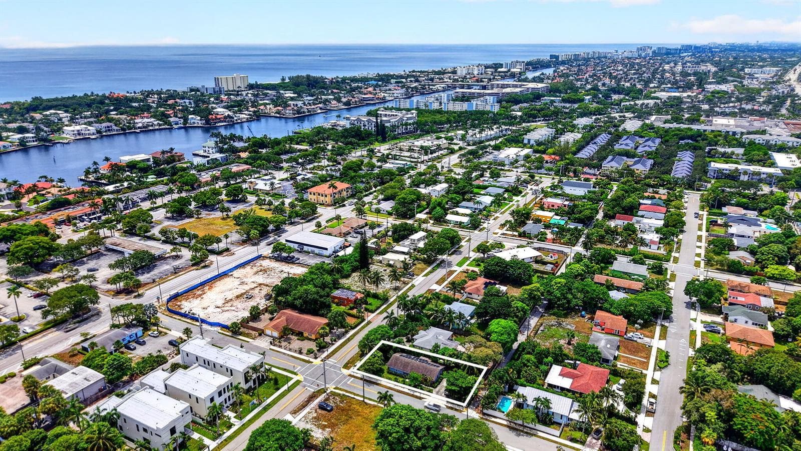 310 SE 8TH Street, Delray Beach, FL 33483