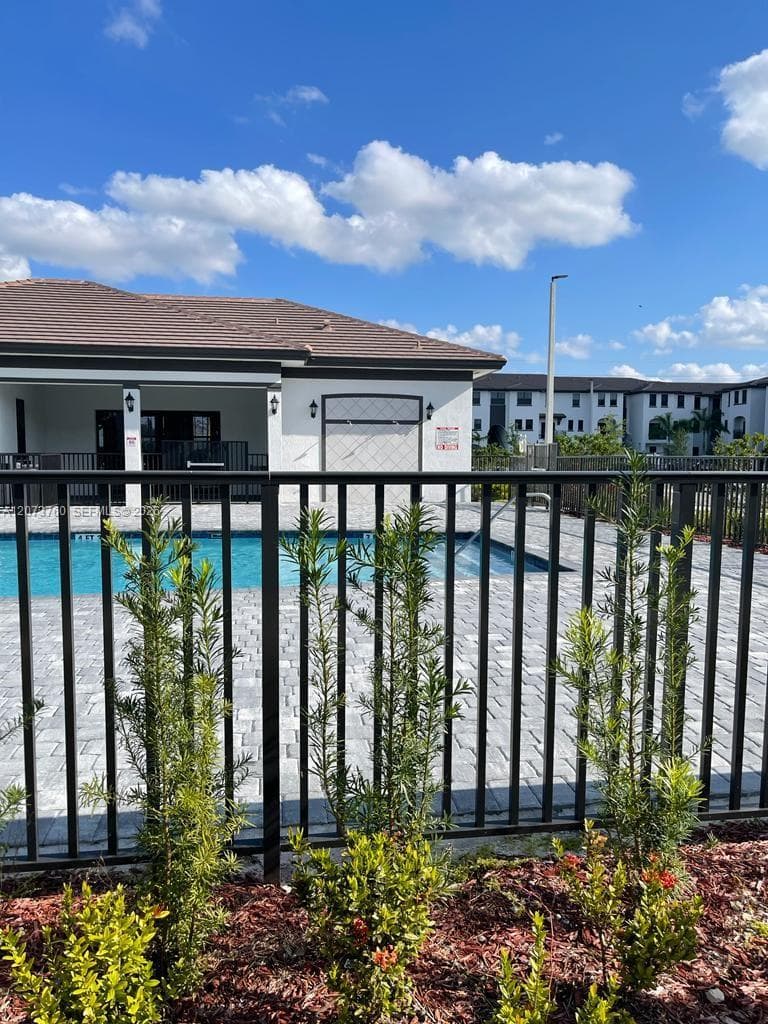 15650 SW 136th St # 209, Miami, FL 33196 — zdjęcie 3