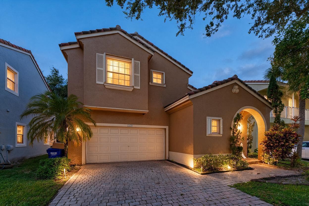 7538 NW 17TH Drive, Pembroke Pines, FL 33024 — zdjęcie 3