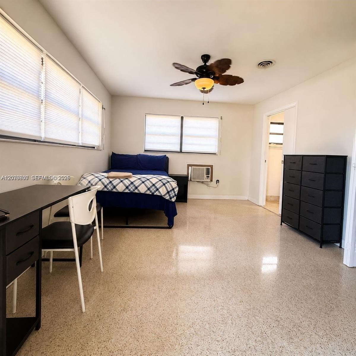 3202 Pierce St, Hollywood, FL 33021 — zdjęcie 4