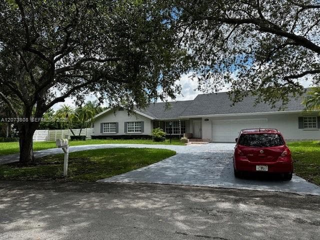 14763 SW 152nd Pl, Miami, FL 33196