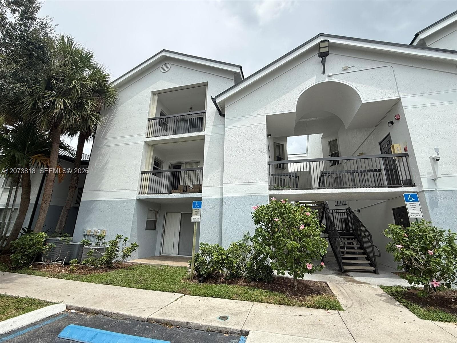 7650 Westwood Dr # 504, Tamarac, FL 33321