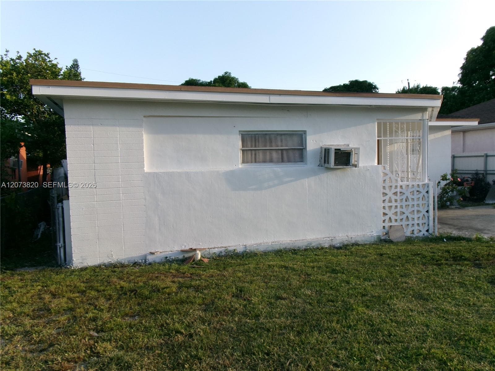 864 NW 116th St, Miami, FL 33168 — zdjęcie 2