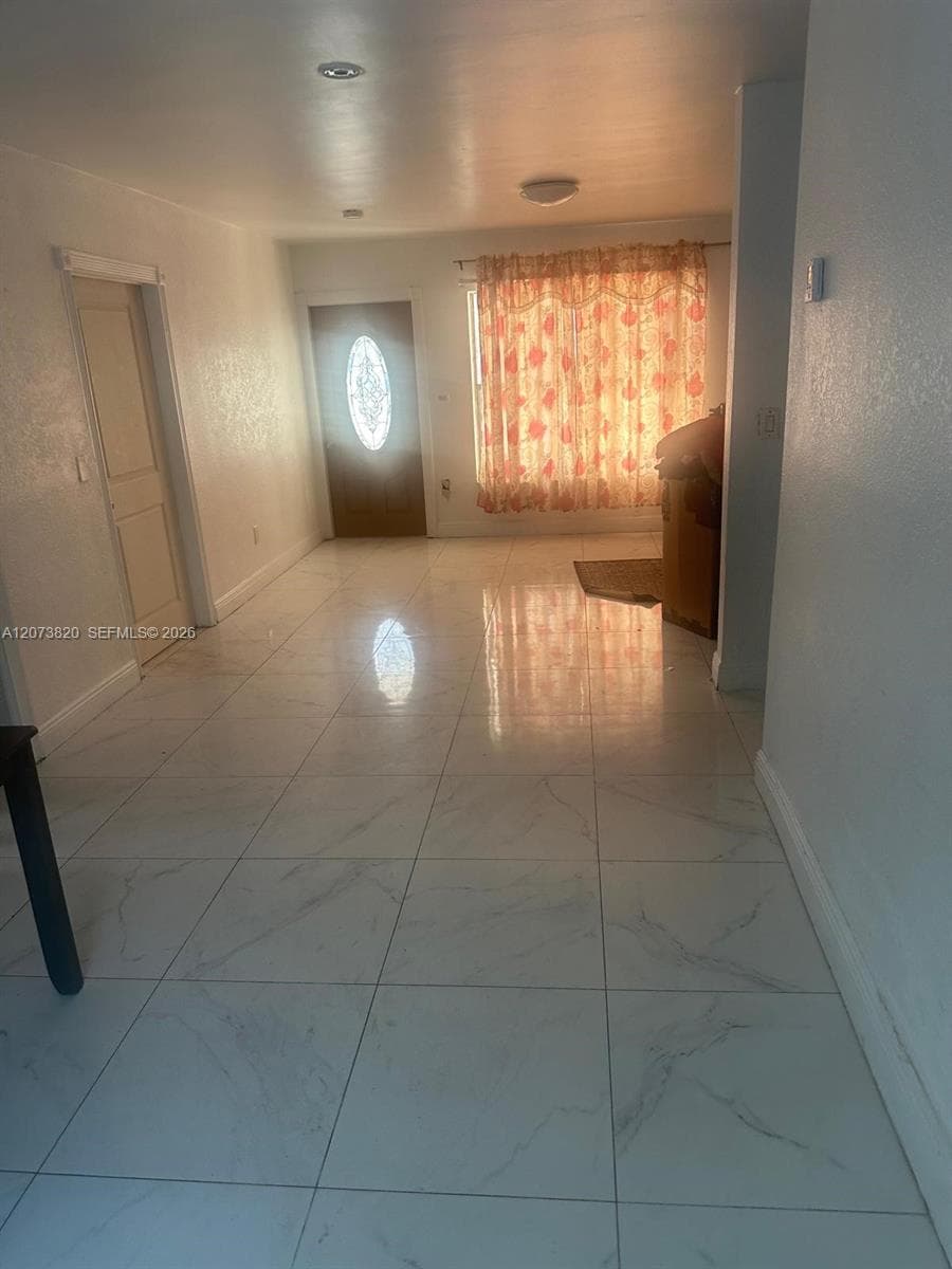 864 NW 116th St, Miami, FL 33168 — zdjęcie 5
