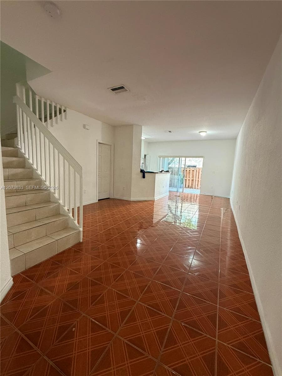 8245 NW 108th Ave # 8-15, Doral, FL 33178 — zdjęcie 4