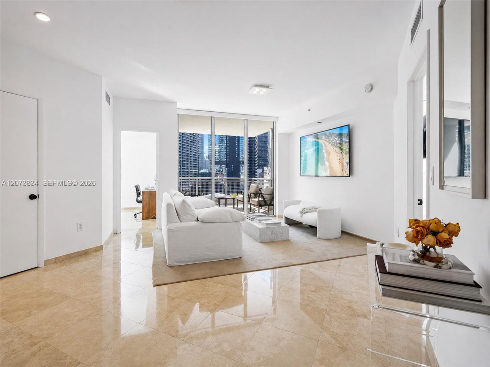 350 S Miami Ave # 2304, Miami, FL 33130 — zdjęcie 2