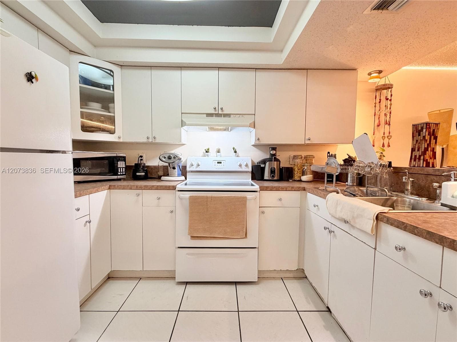 3730 Inverrary Dr # 1G, Lauderhill, FL 33319