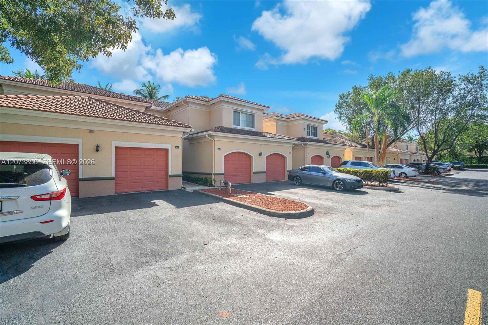 2532 Centergate Dr # 201, Miramar, FL 33025 — zdjęcie 2