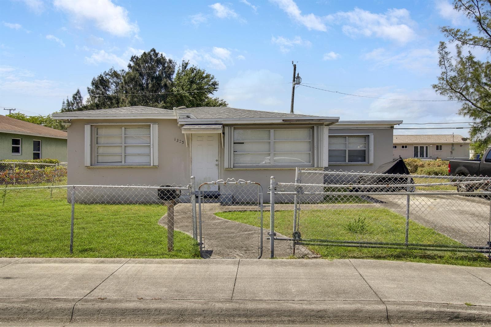1325 W 32ND Street, Riviera Beach, FL 33404 — zdjęcie 2